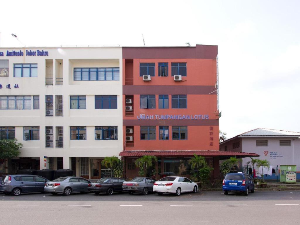 Lotus Hotel Johor Bahru Exterior photo